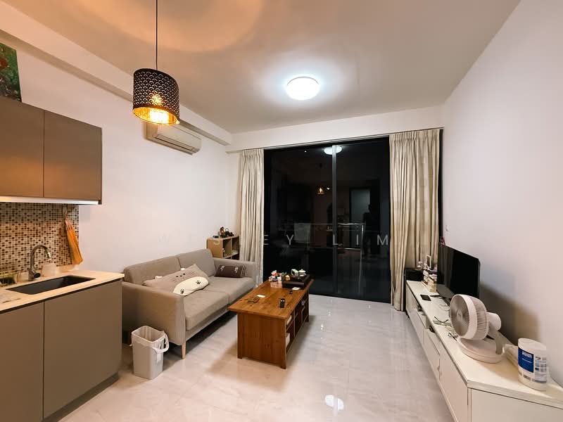 Guillemard Suites, 213 Guillemard Road, 1 Bedroom, 484 sqft, Apartment For Sale, by Wesley Lim, 500101246 - Living Room - PropertyGuru.com.sg