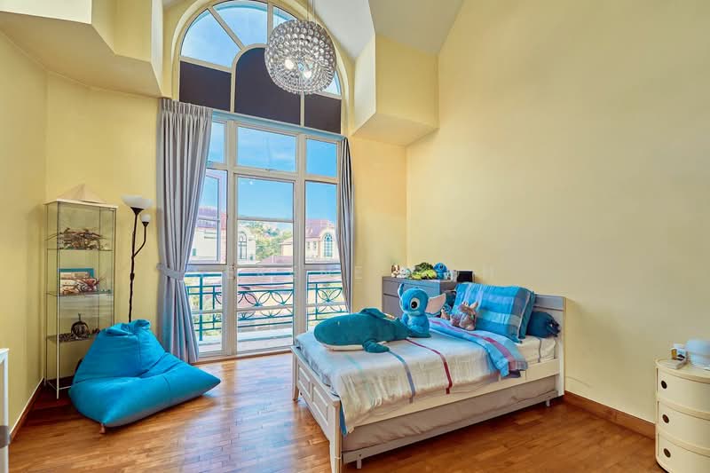 Burgundy Hill, Burgundy Crescent, 5 Bedrooms, 3,638 sqft, Semi-Detached House For Sale, by Serene Goh, 500101263 - Bedroom - PropertyGuru.com.sg