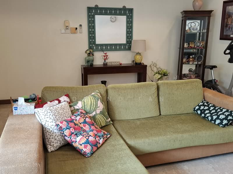 Mera Gardens, Almond Avenue, 5 Bedrooms, 3,200 sqft, Terraced House For Sale, by Edmund Tan, 500101272 - Living Room - PropertyGuru.com.sg