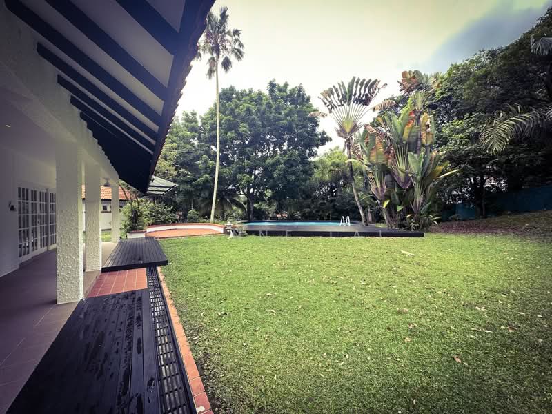 For Rent - ✪ QUEEN ASTRID GARDEN ✪ RENOVATED CHARMING GOOD CLASS BUNGALOW WITH BIG GARDEN