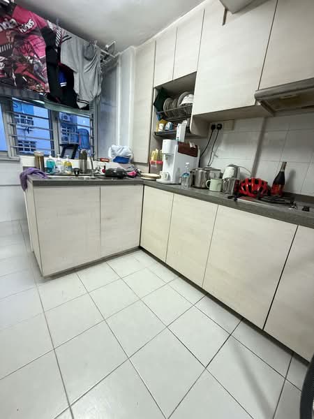 175 Boon Lay Drive, 175 Boon Lay Drive, 2 Bedrooms, 635 sqft, HDB Flat For Rent, by Zee Koh, 500101285 - Kitchen - PropertyGuru.com.sg