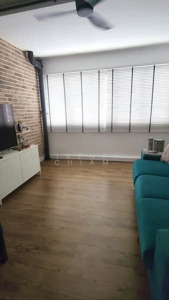 553 Pasir Ris Street 51, 553 Pasir Ris Street 51, 3 Bedrooms, 1,324 sqft, HDB Flat For Sale, by Irene Chiam, 500101288 - Living Room - PropertyGuru.com.sg