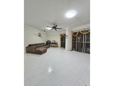 For Sale - 452 Hougang Avenue 10