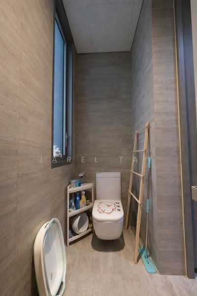 Seletar Park Residence Condominium For Sale at S$ 980,000 | PropertyGuru Singapore - Bathroom