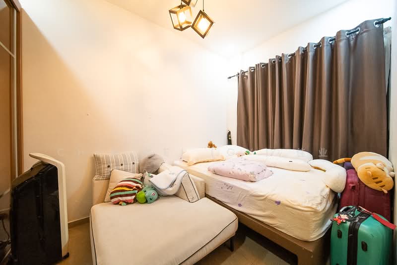 Freehold Corner Terrace Upper Thomson Near Mayflower MRT, , 10+ Bedrooms, 6,500 sqft, Corner Terrace For Sale, by Chia Yei (CY) 佳业, 500101307 - Bedroom - PropertyGuru.com.sg