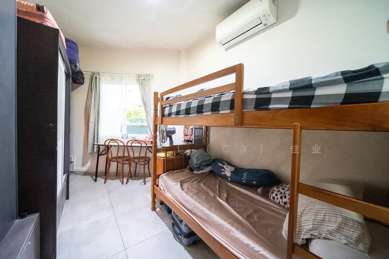 Freehold Corner Terrace Upper Thomson Near Mayflower MRT, , 10+ Bedrooms, 6,500 sqft, Corner Terrace For Sale, by Chia Yei (CY) 佳业, 500101307 - Bedroom - PropertyGuru.com.sg