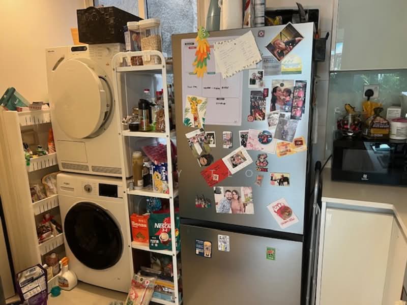 Wilkie Studio Condominium For Sale at S$ 2,800,000 | PropertyGuru Singapore - Kitchen