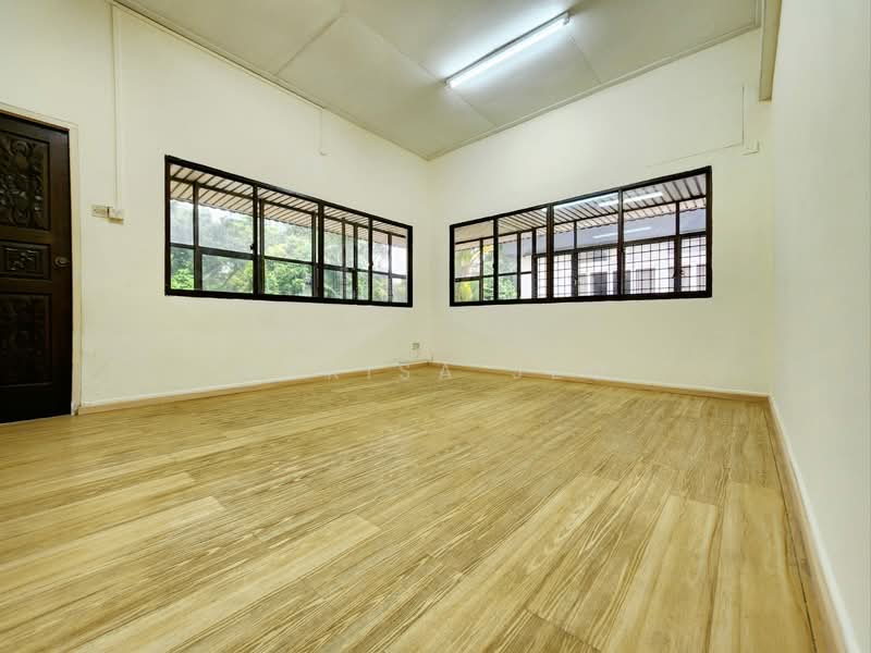 D9 Rare freehold near Orchard Rd/ION MRT ,ideal for rebuild/A&A Bungalow House For Sale at S$ 33,000,000 | PropertyGuru Singapore