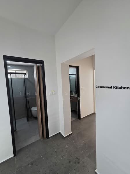 138 Jalan Besar, , Room Rental, 280 sqft, Shophouse For Rent, by Jovin - The Assembly Place, 500101347 - Common Bathrooms - PropertyGuru.com.sg