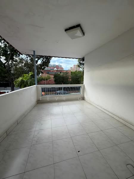East Coast, East Coast, 4 Bedrooms, 2,000 sqft, Terraced House For Rent, by Steve Ong, 500101351 - Balcony - PropertyGuru.com.sg
