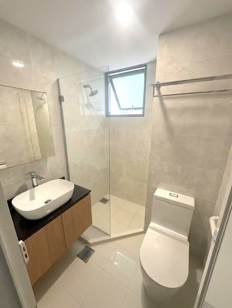 Cassia View Condominium For Sale at S$ 2,000,000 | PropertyGuru Singapore - Bathroom