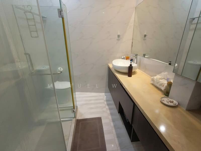 Burgundy Hill Semi-Detached House For Sale at S$ 3,150,888 | PropertyGuru Singapore - Bathroom