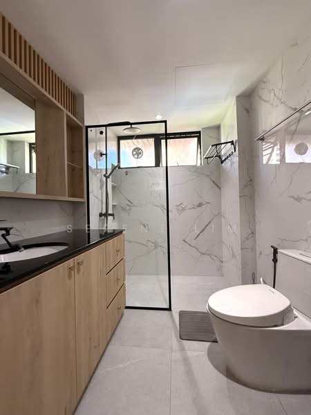 Yong An Park, 325 River Valley Road, 3 Bedrooms, 2,250 sqft, Condominium For Rent, by Serene Lim, 500101384 - Bathroom - PropertyGuru.com.sg