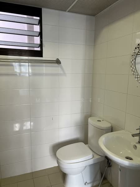 818B Choa Chu Kang Avenue 1, 818B Choa Chu Kang Avenue 1, Room Rental, 180 sqft, HDB Flat For Rent, by Margaret Liew, 500101385 - Bathroom - PropertyGuru.com.sg