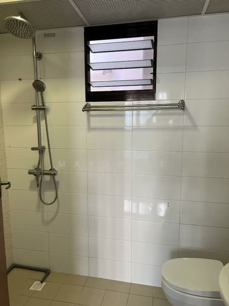 818B Choa Chu Kang Avenue 1, 818B Choa Chu Kang Avenue 1, Room Rental, 180 sqft, HDB Flat For Rent, by Margaret Liew, 500101385 - Bathroom - PropertyGuru.com.sg