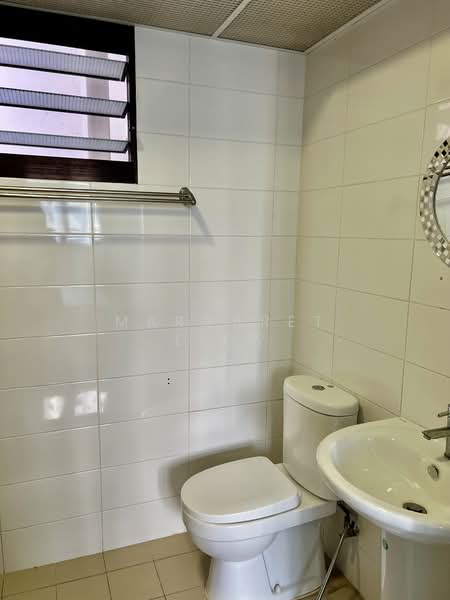 818B Choa Chu Kang Avenue 1, 818B Choa Chu Kang Avenue 1, Room Rental, 180 sqft, HDB Flat For Rent, by Margaret Liew, 500101385 - Bathroom - PropertyGuru.com.sg