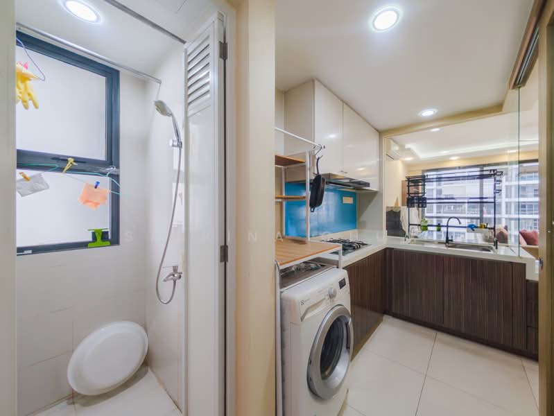 Twin Waterfalls, 120 Punggol Walk, 4 Bedrooms, 1,238 sqft, Executive Condominium For Sale, by Sabrina Chua, 500101392 - Kitchen - PropertyGuru.com.sg