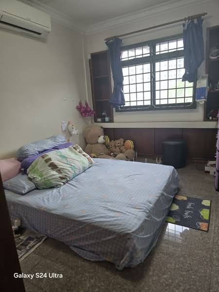 121 Rivervale Drive, 121 Rivervale Drive, 3 Bedrooms, 1,184 sqft, HDB Flat For Sale, by Grace Liu, 500101396 - Bedroom - PropertyGuru.com.sg