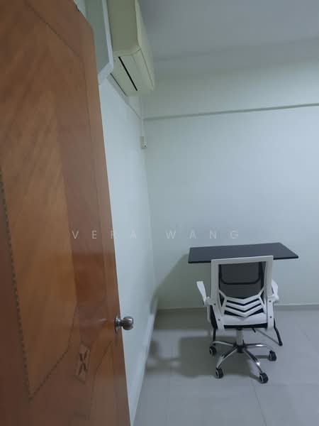 245 Jurong East Street 24, 245 Jurong East Street 24, Room Rental, 200 sqft, HDB Flat For Rent, by Vera Wang, 500101398 - Study - PropertyGuru.com.sg