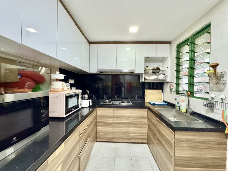 4 bedroom unit near Beauty World MRT and Pei Hwa Primary, , 4 Bedrooms, 1,033 sqft, Condominium For Rent, by Benny Ng, 500101407 - Kitchen - PropertyGuru.com.sg