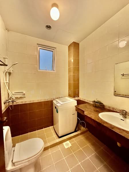 353 Upper Paya Lebar Road, , Studio, 300 sqft, Terraced House For Rent, by Trudy Tan, 500101409 - Bathroom - PropertyGuru.com.sg