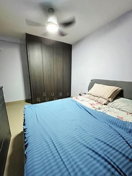 274C Compassvale Bow HDB Flat For Sale at S$ 850,000 | PropertyGuru Singapore - Bedroom
