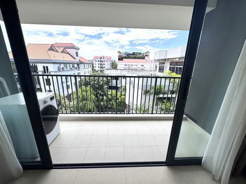 Sundance Vista, 111 Koon Seng Road, 1 Bedroom, 487 sqft, Condominium For Rent, by Carol Chen, 500101421 - Balcony - PropertyGuru.com.sg