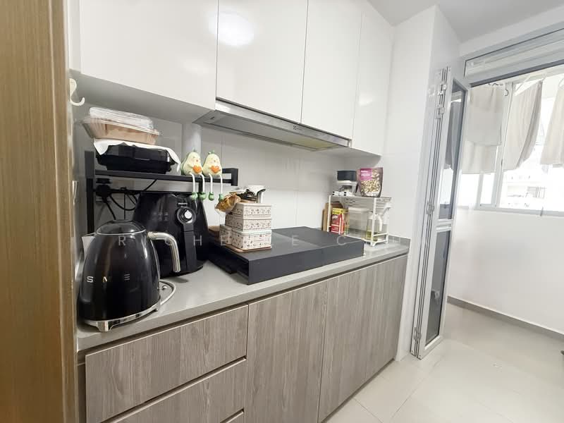 CityLife @ Tampines, 51 Tampines Central 7, 3 Bedrooms, 1,195 sqft, Executive Condominium For Sale, by Richelle Chua, 500101423 - Kitchen - PropertyGuru.com.sg