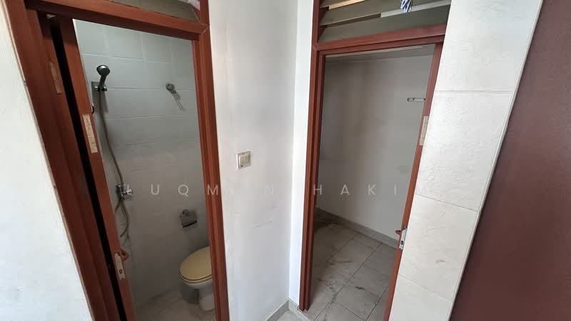 Alessandrea, 31 Alexandra Road, 3 Bedrooms, 1,098 sqft, Apartment For Sale, by Luqman Hakim, 500101424 - Bathroom - PropertyGuru.com.sg