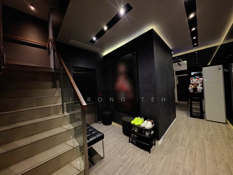 Watercove, , 5 Bedrooms, 3,466 sqft, Cluster House For Sale, by Li Rong Teh, 500101429 - Entrance - PropertyGuru.com.sg