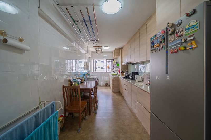 160 Bukit Batok Street 11, 160 Bukit Batok Street 11, 3 Bedrooms, 1,130 sqft, HDB Flat For Sale, by Laura Christina Lee, 500101435 - Kitchen - PropertyGuru.com.sg