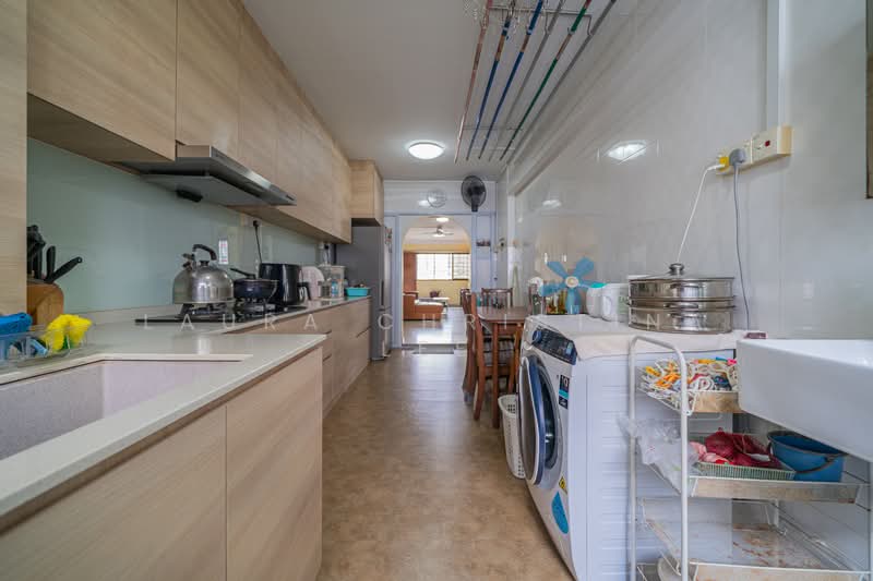 160 Bukit Batok Street 11, 160 Bukit Batok Street 11, 3 Bedrooms, 1,130 sqft, HDB Flat For Sale, by Laura Christina Lee, 500101435 - Kitchen - PropertyGuru.com.sg