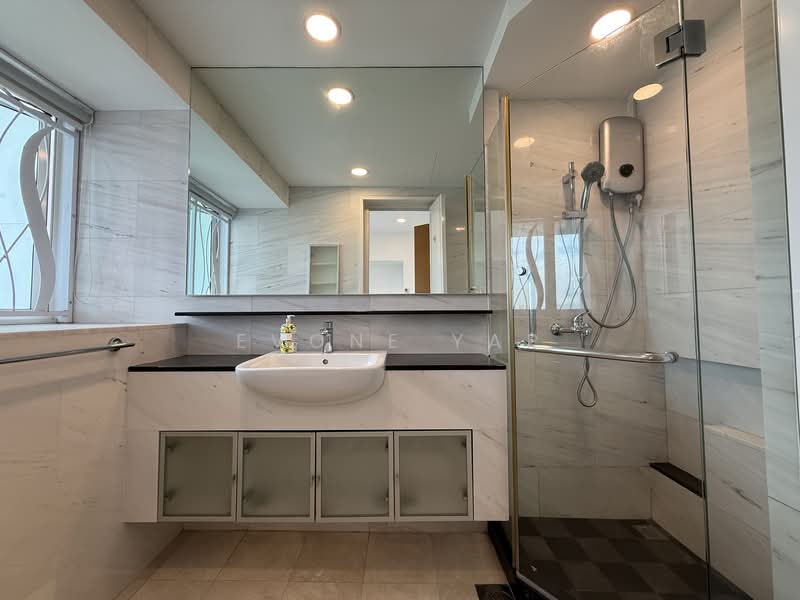 Cote D'Azur, 60 Marine Parade Road, 1 Bedroom, 915 sqft, Condominium For Rent, by Evone Yap, 500101442 - Bathroom - PropertyGuru.com.sg