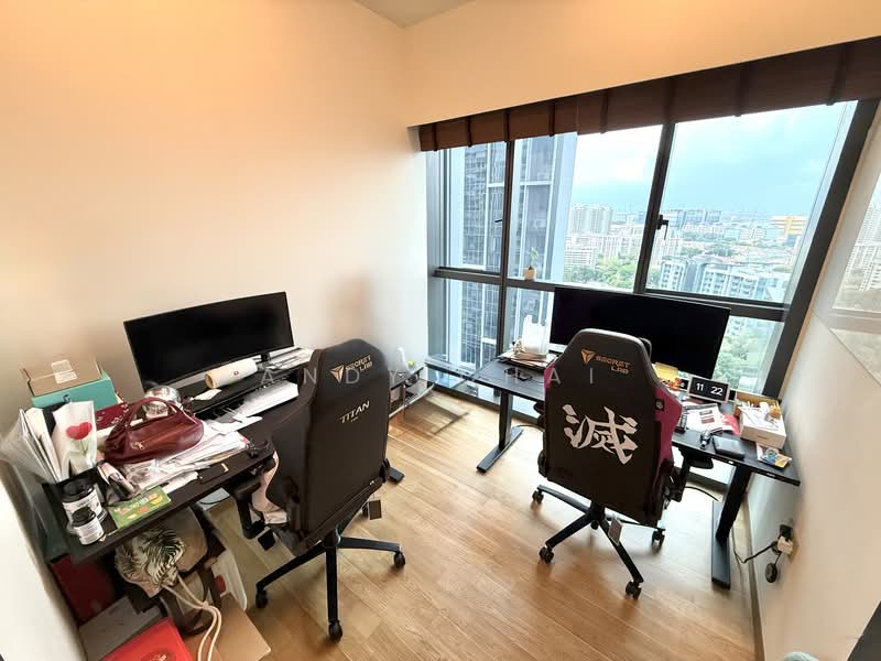 Parc Clematis Condominium For Sale at S$ 2,200,000 | PropertyGuru Singapore - Study