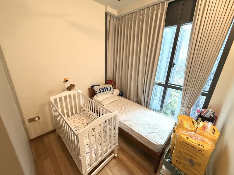 Parc Clematis Condominium For Sale at S$ 2,200,000 | PropertyGuru Singapore - Bedroom