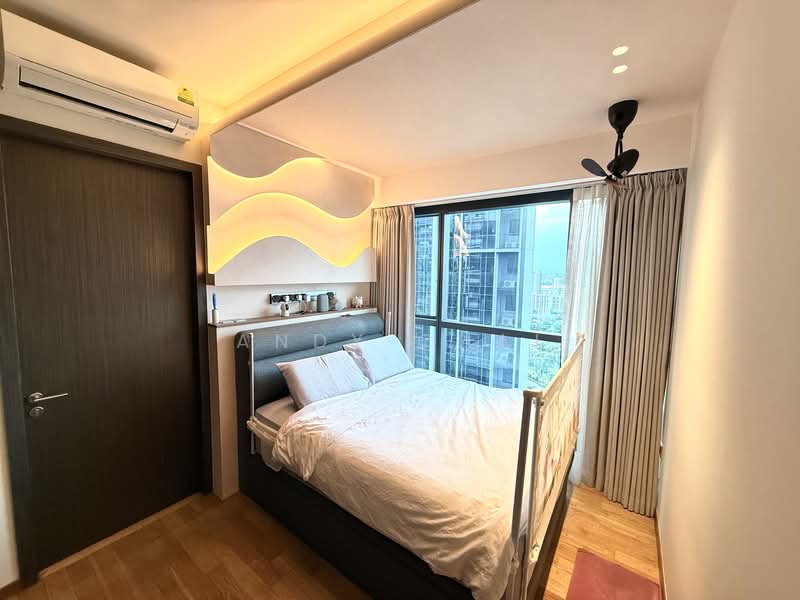 Parc Clematis Condominium For Sale at S$ 2,200,000 | PropertyGuru Singapore - Bedroom