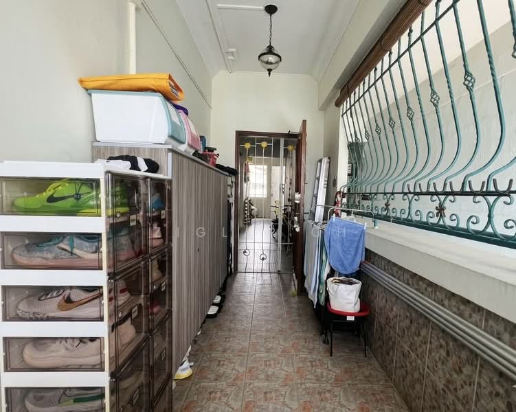 284 Tampines Street 22, 284 Tampines Street 22, 3 Bedrooms, 1,194 sqft, HDB Flat For Sale, by Ziglar Oh, 500101474 - Corridor - PropertyGuru.com.sg