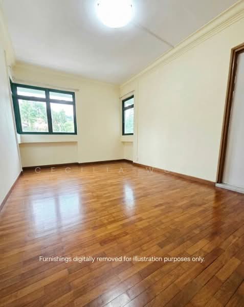 256 Compassvale Road HDB Flat For Sale at S$ 688,000 | PropertyGuru Singapore - Master Bedroom (Decluttered)