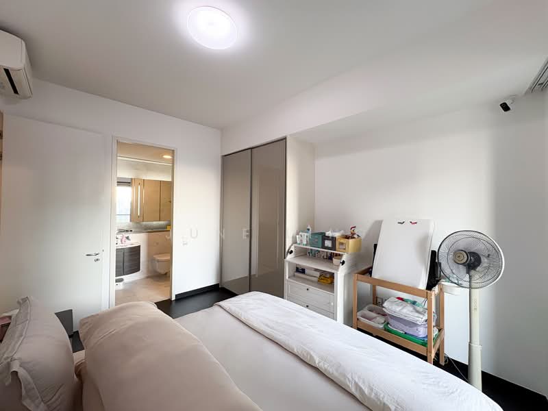 DUO Residences, 1 Fraser Street, 2 Bedrooms, 1,012 sqft, Apartment For Rent, by June Ling, 500101483 - Bedroom - PropertyGuru.com.sg