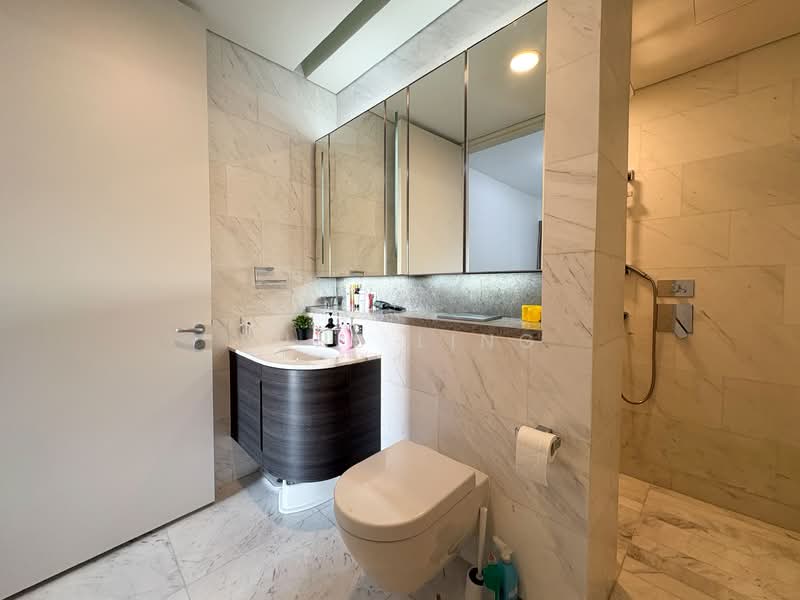DUO Residences, 1 Fraser Street, 2 Bedrooms, 1,012 sqft, Apartment For Rent, by June Ling, 500101483 - Bathroom - PropertyGuru.com.sg