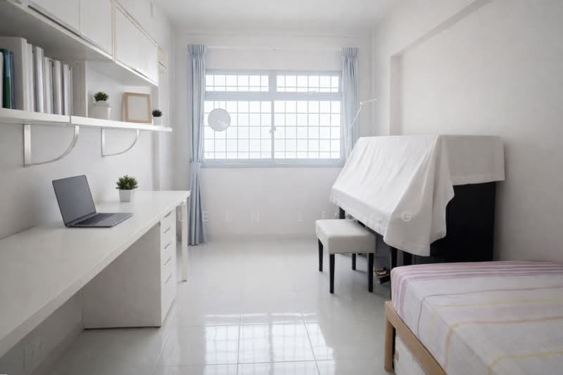 504 Woodlands Drive 14 HDB Flat For Sale at S$ 695,000 | PropertyGuru Singapore - Bedroom1/1 Perspective(For illustration)