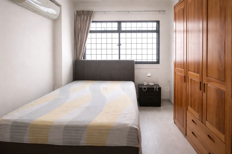 504 Woodlands Drive 14 HDB Flat For Sale at S$ 695,000 | PropertyGuru Singapore - Bedroom1 - Original