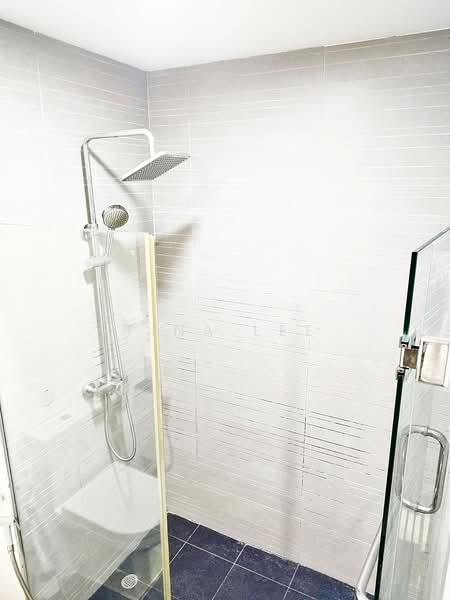 Suites @ Katong, 263 Tanjong Katong Road, 1 Bedroom, 431 sqft, Condominium For Sale, by Tina Lee, 500101493 - Bathroom - PropertyGuru.com.sg