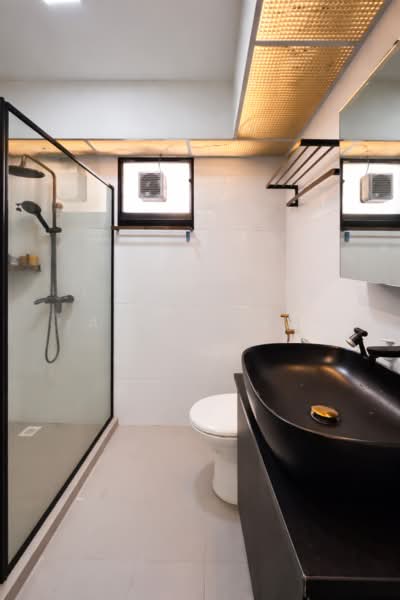 468A Bukit Batok West Avenue 9 HDB Flat For Sale at S$ 670,000 | PropertyGuru Singapore - Bathroom