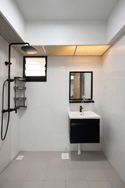 468A Bukit Batok West Avenue 9 HDB Flat For Sale at S$ 670,000 | PropertyGuru Singapore - Bathroom