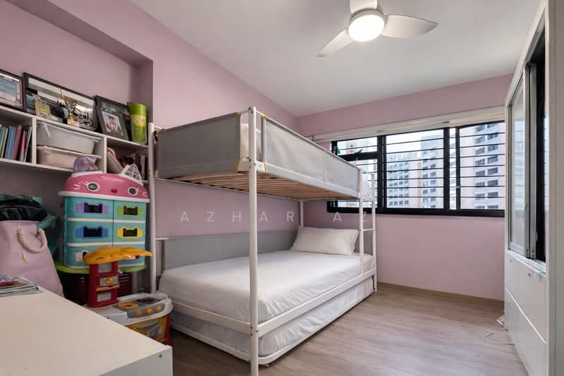 468A Bukit Batok West Avenue 9 HDB Flat For Sale at S$ 670,000 | PropertyGuru Singapore - Bedroom