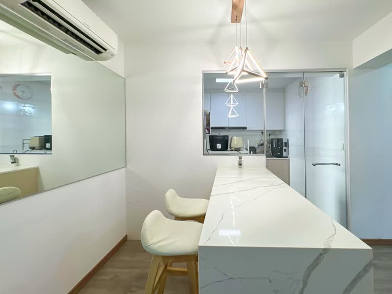468A Bukit Batok West Avenue 9 HDB Flat For Sale at S$ 670,000 | PropertyGuru Singapore - Interior