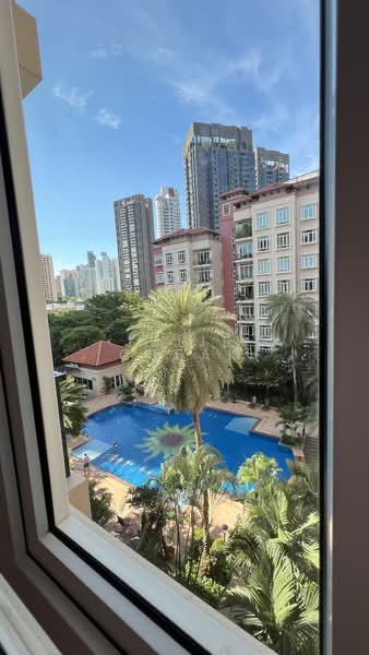 Robertson 100, 100 Robertson Quay, 2 Bedrooms, 936 sqft, Apartment For Rent, by Julie Cheak, 500101499 - 2nd Bedroom Window Exterior Poolview - PropertyGuru.com.sg