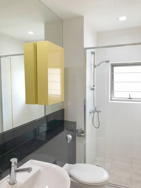 The Shelford, 1 Shelford Road, 3 Bedrooms, 1,786 sqft, Condominium For Rent, by Lynn Er, 500101517 - Bathroom - PropertyGuru.com.sg