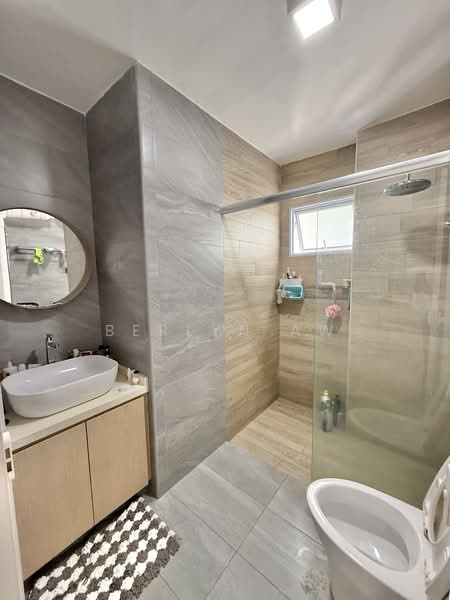 359B Admiralty Drive HDB Flat For Sale at S$ 650,000 | PropertyGuru Singapore - Bathroom